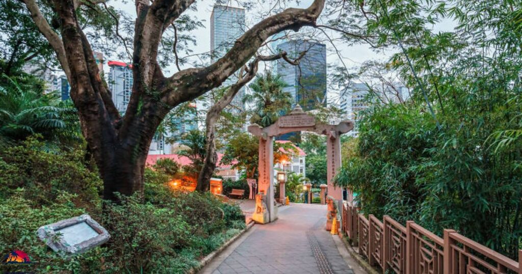 Hong Kong Park and Its Botanical & Zoological Gardens
